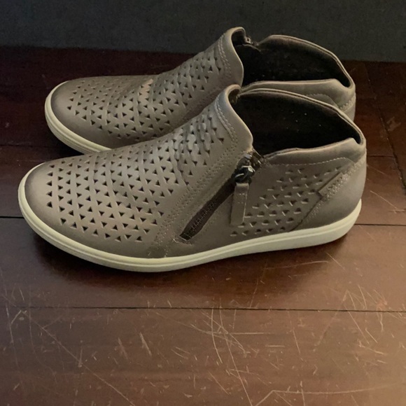 ecco soft 7 laser cut bootie